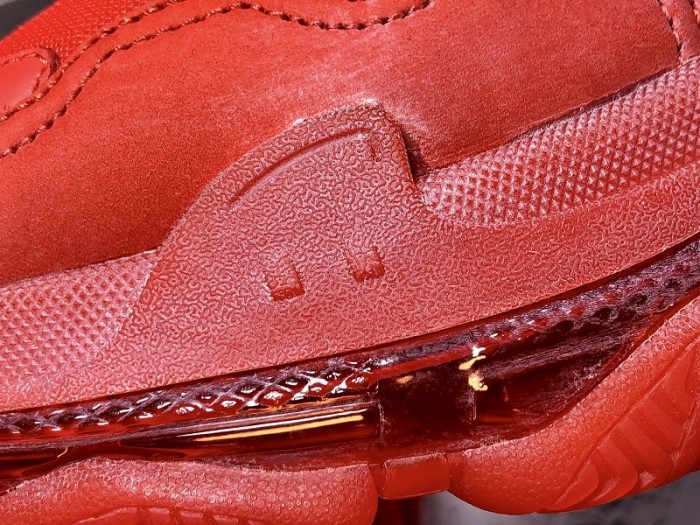 BL TRIPLE TRAINER ‘RED ‘ 544351 W09O1 6500