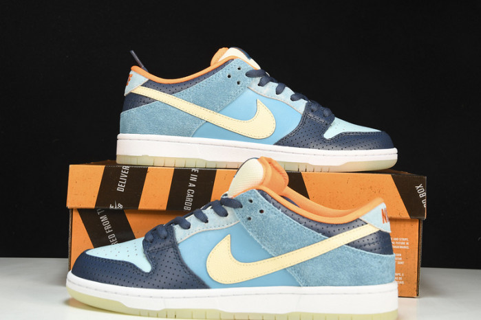 Nike SB Dunk Low MIA Skate Shop - 504750-474