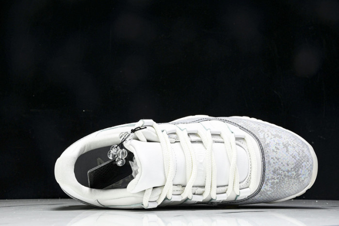 Air Jordan 11 Low CNY “Year of the Snake”  HQ7000-001