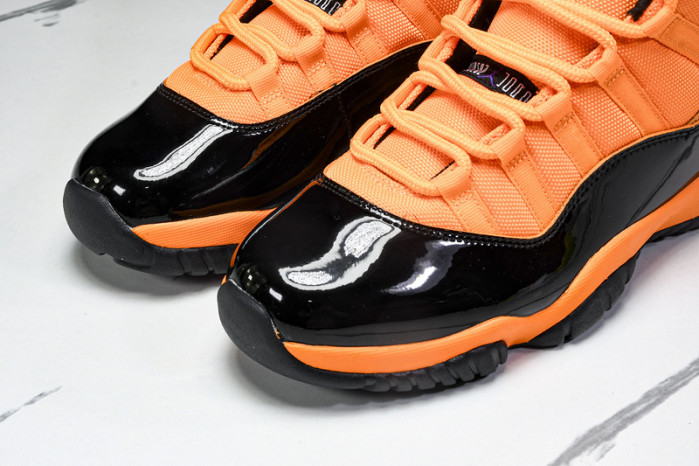 Air Jordan 11  CT8012-800