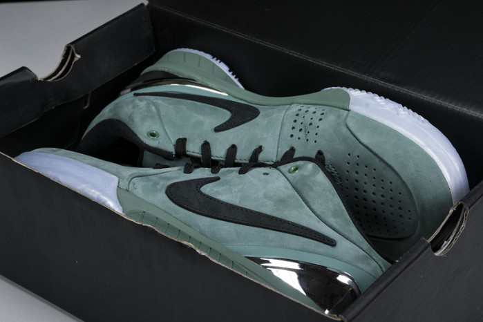 Nike Kobe 4 Protro “Girl Dad”  FQ3545-300