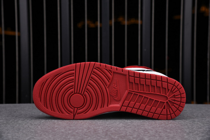 AIR JORDAN 1 MID CHICAGO (2020) 554724-173