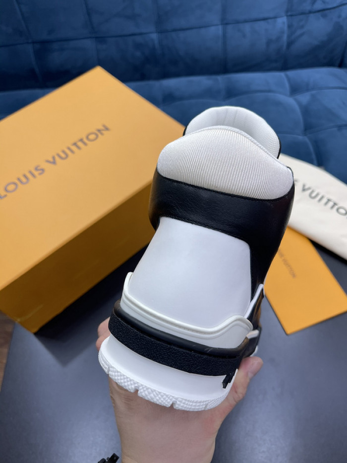 LVT  SNEAKERS   KICKZE L&V-21