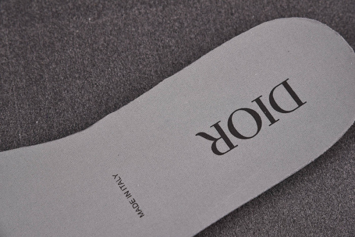 D1R* B27  SNEAKER  KICKZE DR-42