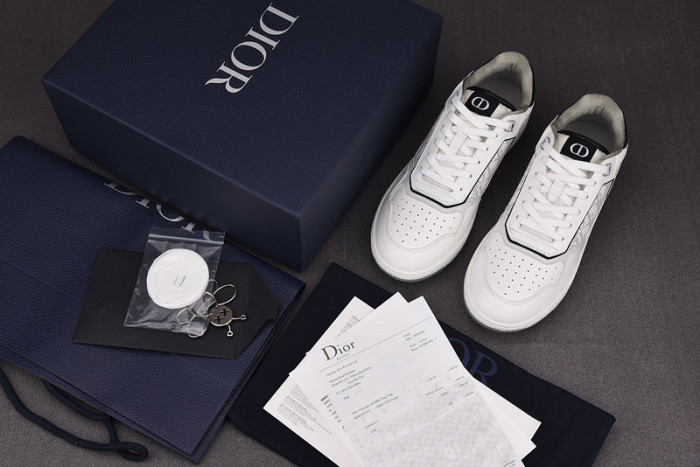 D1R* B27  SNEAKER  KICKZE DR-43