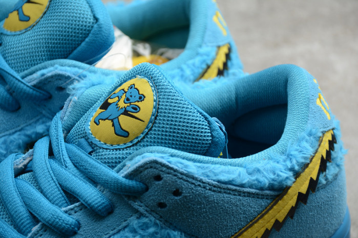 Grateful Dead x Nike SB Dunk Low "Blue  Bear"-CJ5378-400