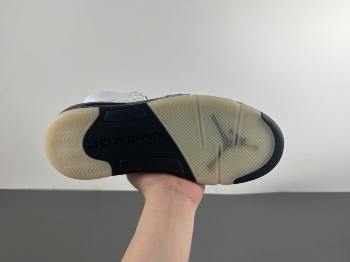 Air Jordan 5 “White Black”  DD0587-110