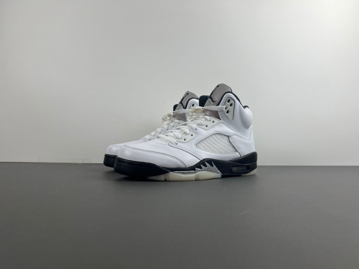Air Jordan 5 “White Black”  DD0587-110