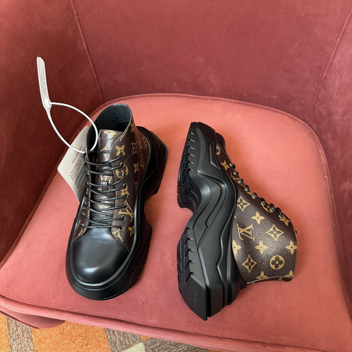 LVT  BOOT    COPSHOE  L&V-351