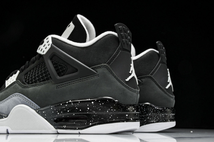 Air Jordan 4 “Fear” FQ8138-002