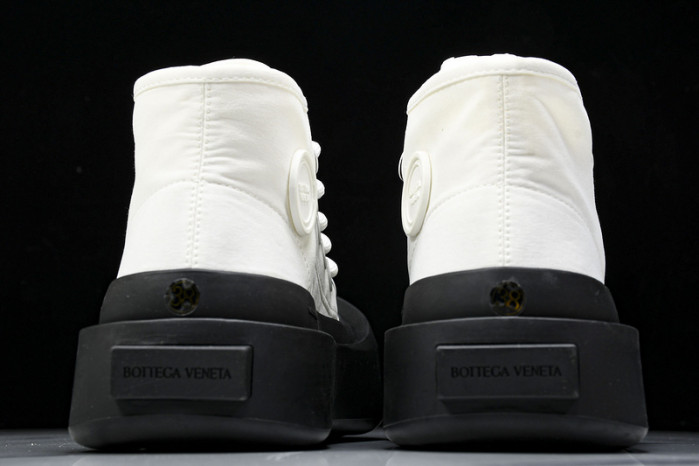 BOTTEGA VENETA SNEAKER COPSHPE BV-48