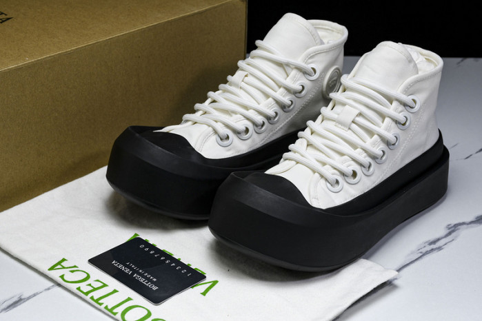 BOTTEGA VENETA SNEAKER COPSHPE BV-48