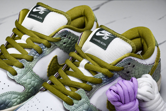 Nike SB Dunk Low Alexis Sablone Chameleon  HJ3386-300