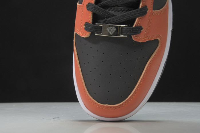 NBA x Nk Dunk Low EMB 