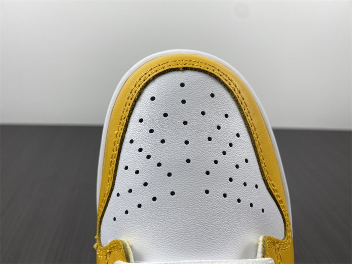 Nike Dunk High Dark Sulfur (W) - DD1869-106