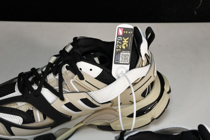 BL TRAINERS TRACK -COPSHOE BL 249