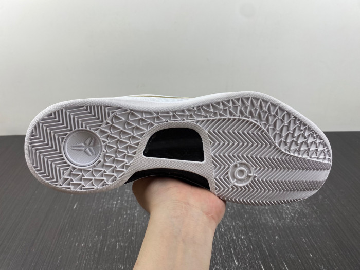 Nike Kobe 8 Protro White Metallic Gold FV6325-102