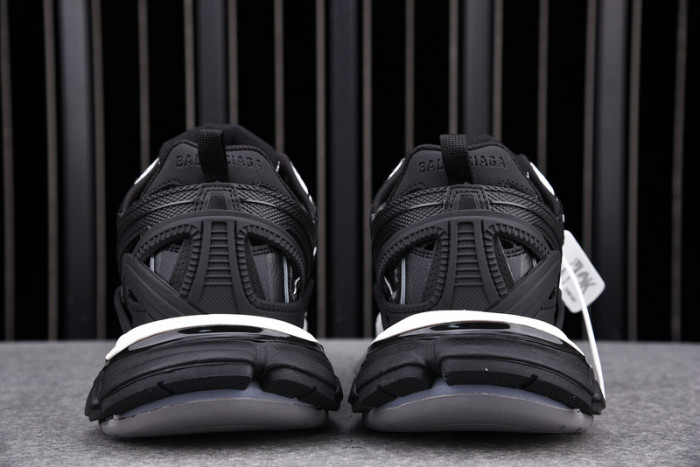 BL TRAINERS TRACK -KICKZE BL15