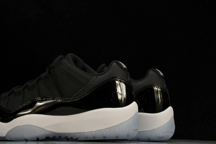 Air Jordan 11 Low 