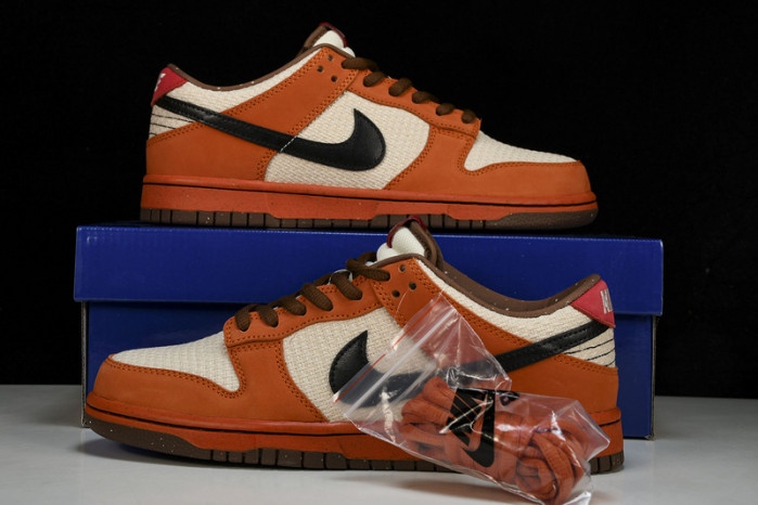 SB Dunk Low Top Ramen - 313170-101