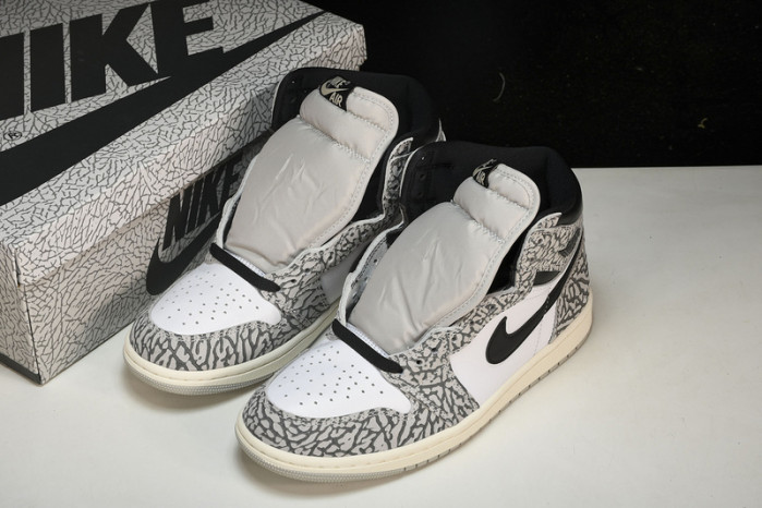 AIR JORDAN 1 HIGH OG “Elephant”  DZ5485-052