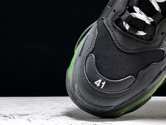 BL TRIPLE S TRAINERS CLEAR SOLE BLUE ADN RED 541624  W09O1 3861