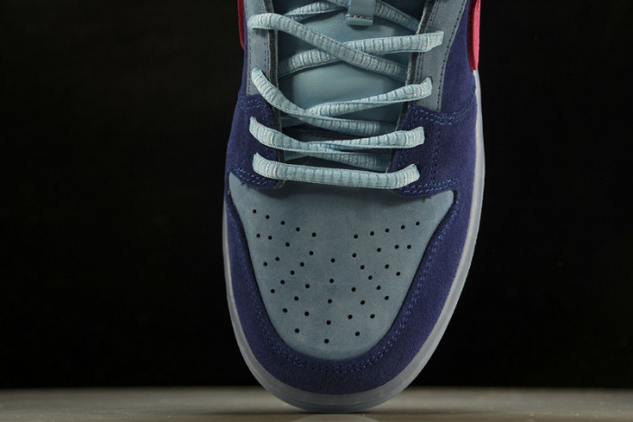 Nike SB Dunk Low Run The Jewels - DO9404-400