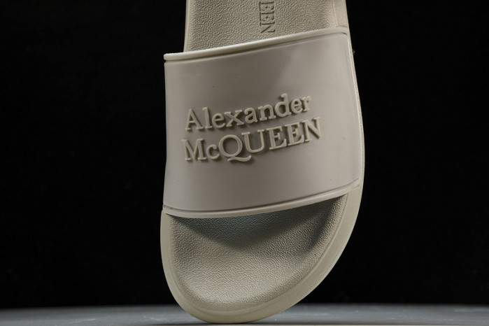 mcqueen  slide cophsoe MQS-03