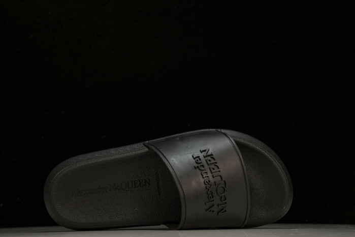 mcqueen  slide cophsoe MQS-06