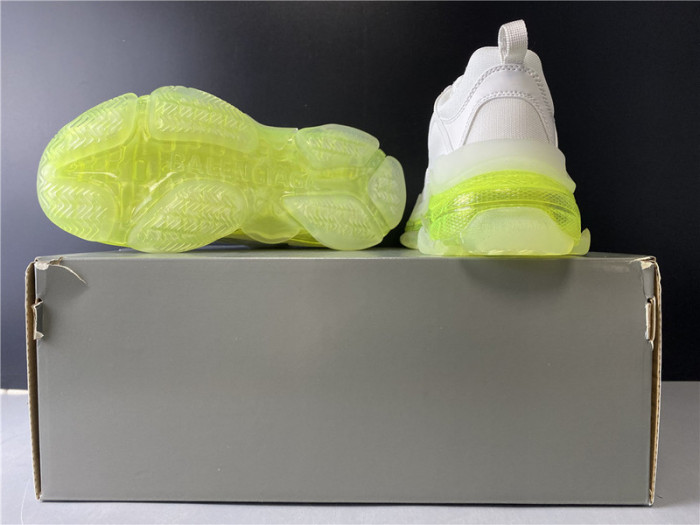 BL TRIPLE S TRAINERS CLEAR SOLE LIGHT GREEN    545325 W09O1 9844