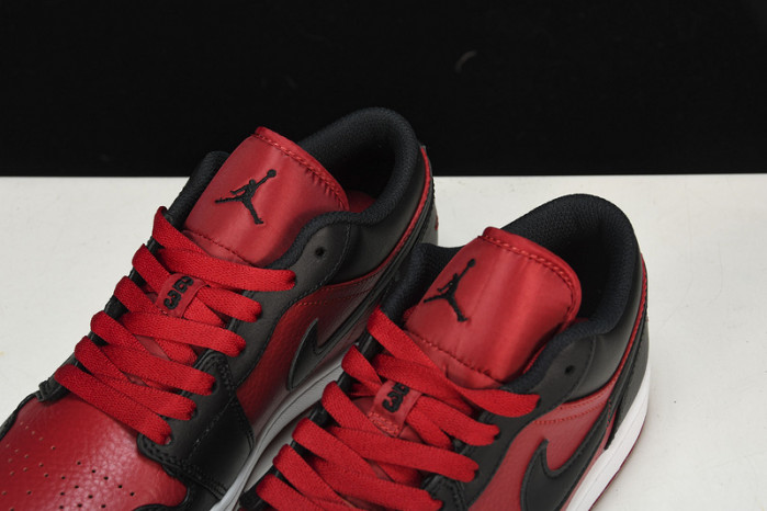Jordan 1 Low Black Gym Red - 553558-610