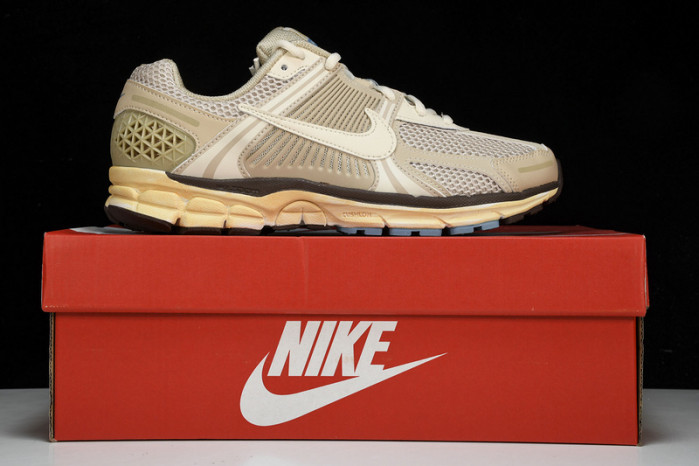 Nike Zoom Vomero 5 Oatmeal  FB8825-111