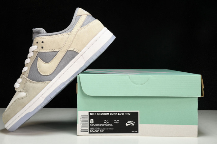 SB Dunk Low Wolf Grey  - 854866-011
