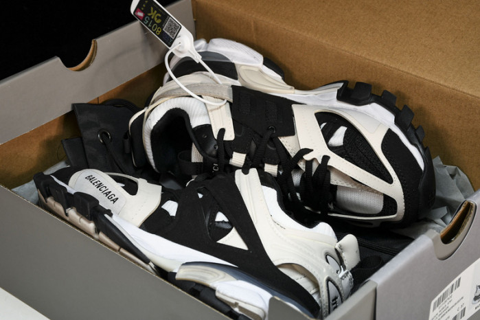 BL TRAINERS TRACK -COPSHOE BL 235