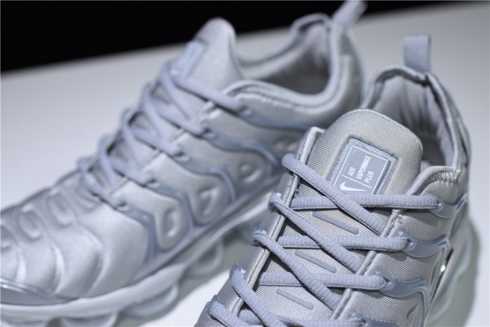 Nike VaporMax Plus “Triple White” Pure Platinum mens  924453-100