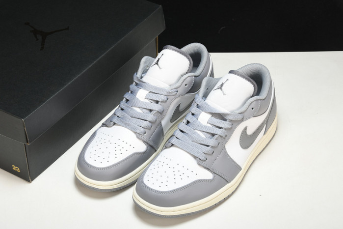 Jordan 1 Low Shadow Toe - 553558-052