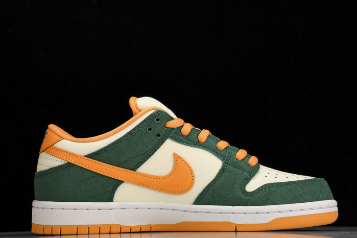 Dunk Low Pro SB 