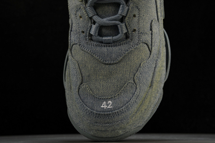 BL TRIPLE S TRAINERS -COPSHOE BL 243