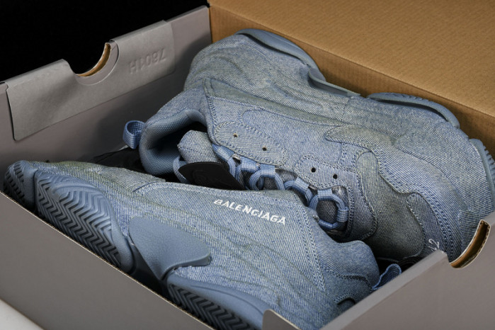 BL TRIPLE S TRAINERS -COPSHOE BL 243