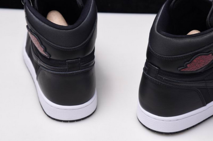 Jordan 1 Retro High Black Satin Gym Red - 555088-060