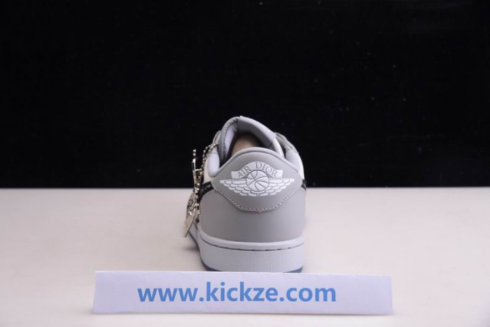 AIR Jordan 1  X Dr  low