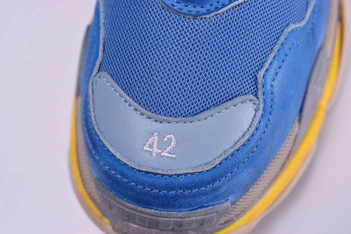 BL 17FW TRIPLE S“CREAM”  Washed Show Snea Grey  MENS 483513W06E