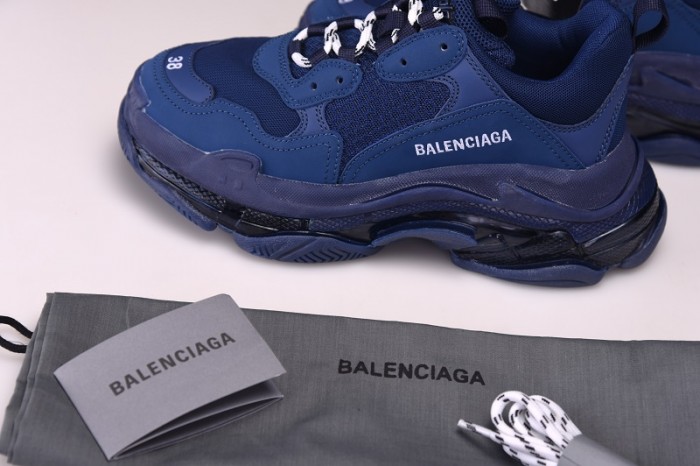 BL TRIPLE TRAINER ‘RED -BLUE ‘ 544351  WO901 4107