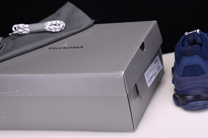 BL TRIPLE TRAINER ‘RED -BLUE ‘ 544351  WO901 4107