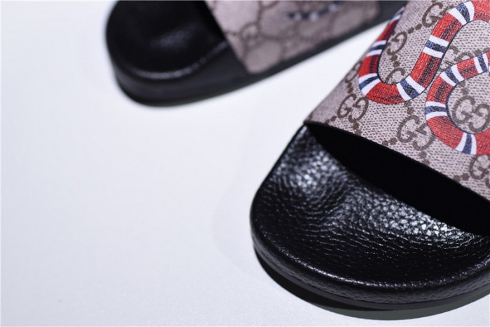 GC Leather SLIDE SANDAL with SNAKE