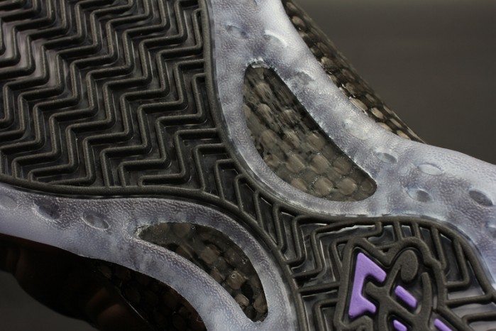 Nike Air Foamposite One “Eggplant”  Black/ varsity purple mens 314996-008