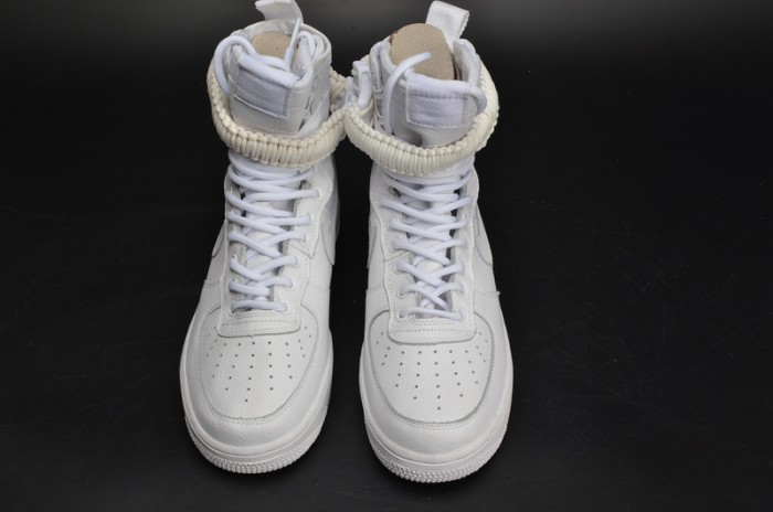 Nike WMNS SF FORCE 1 “Triple White”  903270 100